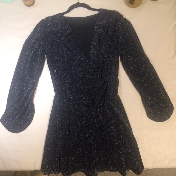 Dress - Picture 6 of 7